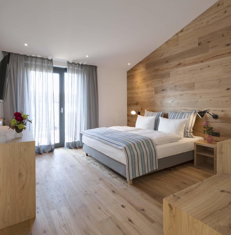 Hotel M120 Unterföhring Pokoj fotografie