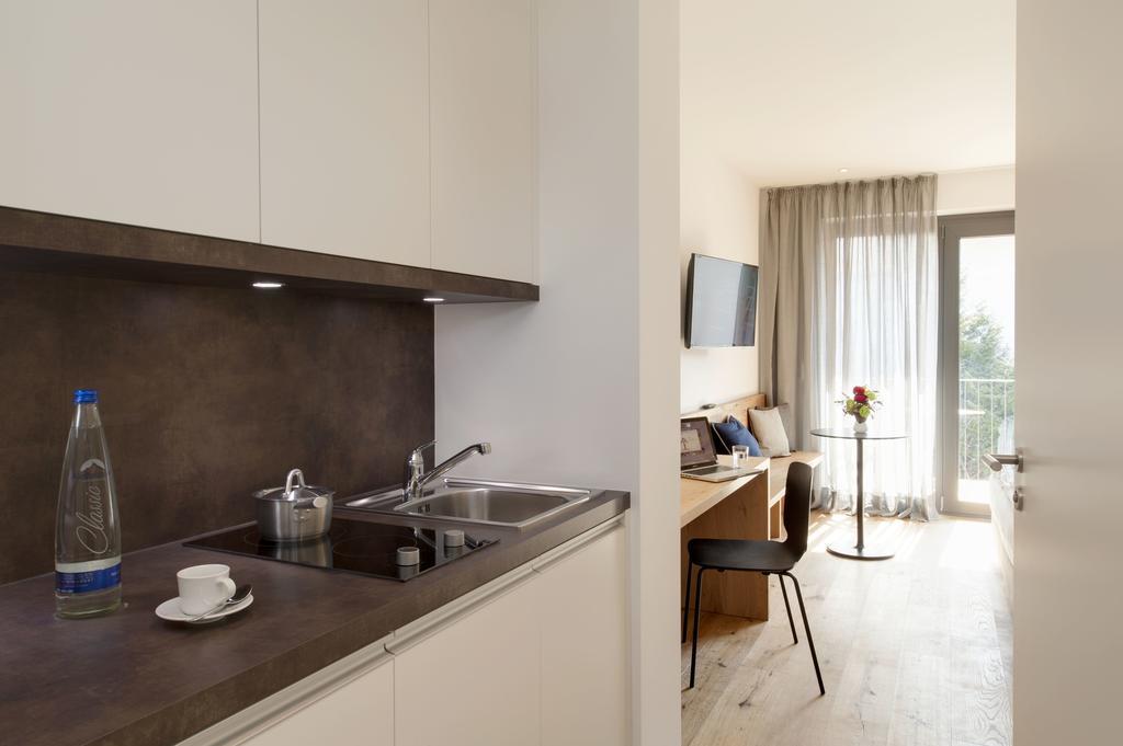 Hotel M120 Unterföhring Pokoj fotografie
